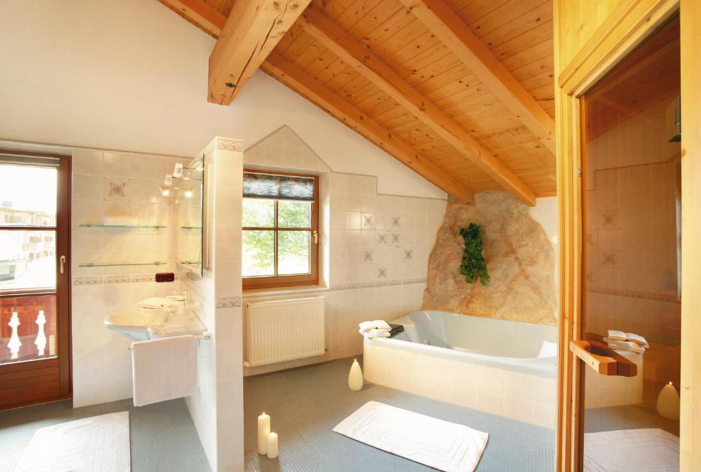 Landhaus Kostenzer Mit Sauna Fügen Chambre photo